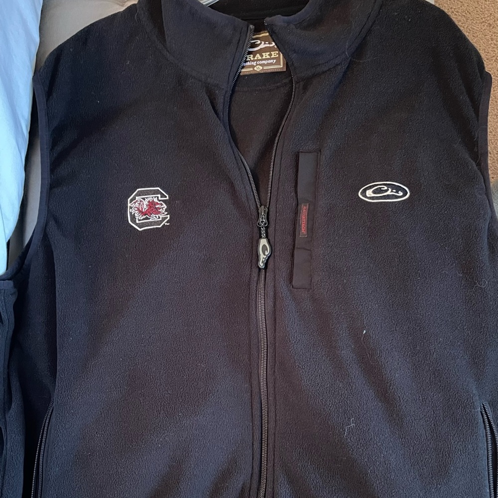 Drake gamecock vest size XL